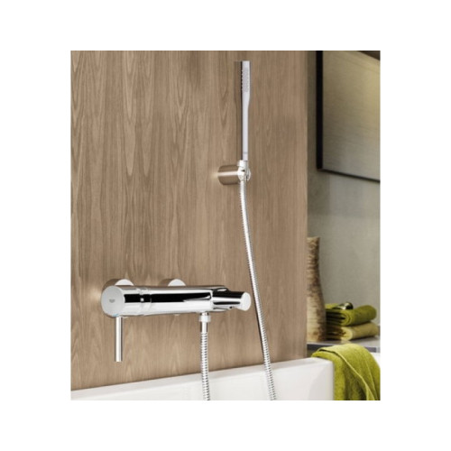 Смеситель однорычажный для ванны Grohe Essence New 33628001 с душевым набором
