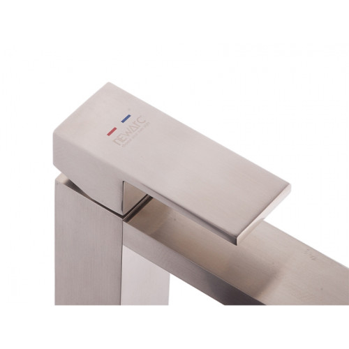 Смеситель для раковины Newarc Cubic 871521N